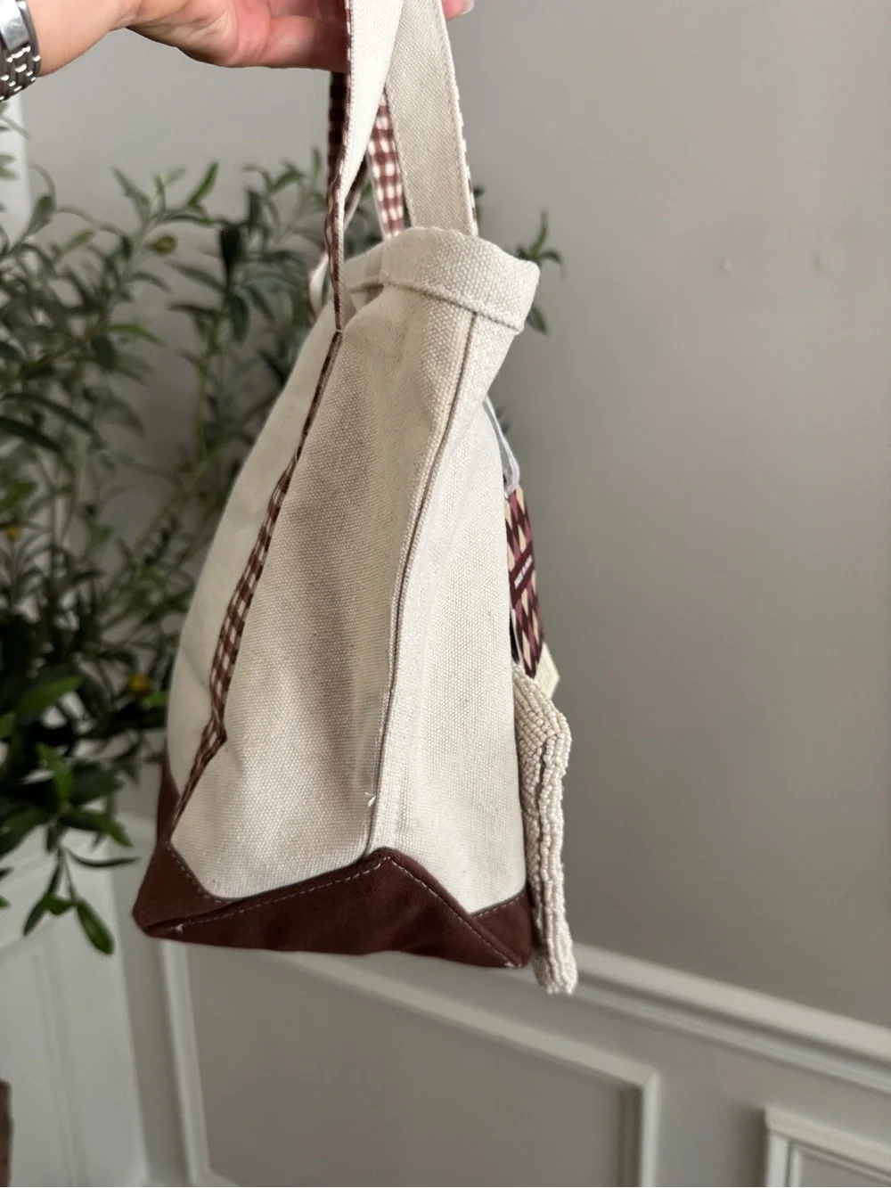 Made in India Dachshund Beaded Tote - Picture 2 of 8